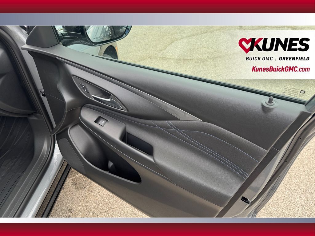 New 2026 Buick Envista Sport Touring w/ Convenience I Package FWD image 18