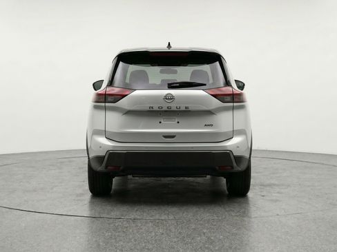 Used 2025 Nissan Rogue SV AWD/4WD image 7
