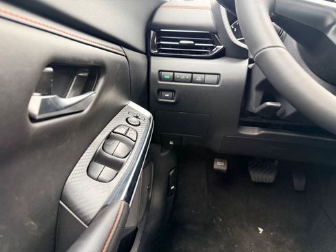 New 2025 Nissan Sentra SR image 25