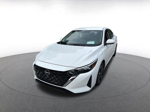 Used 2025 Nissan Sentra SV image 4