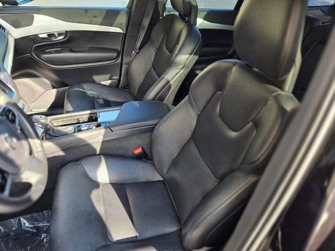 Used 2018 Volvo XC90 T5 Momentum image 13