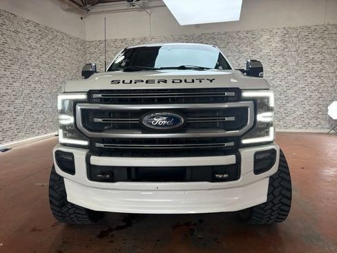 Used 2022 Ford F350 Platinum AWD/4WD image 2