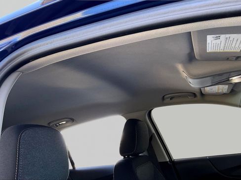 Used 2022 Chevrolet Equinox LT FWD image 26