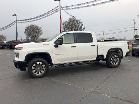 Used 2024 Chevrolet Silverado 2500 Custom w/ Custom Value Package image 38