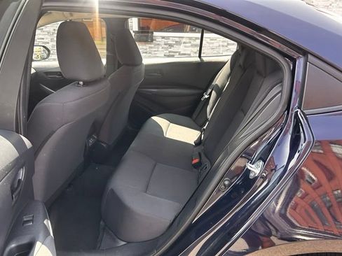 Used 2025 Toyota Corolla LE FWD image 15