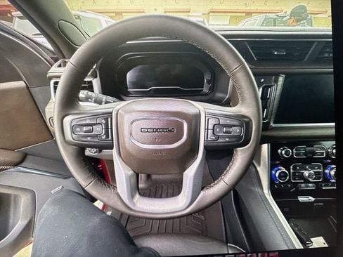 Used 2023 GMC Yukon Denali w/ Max Trailering Package image 7