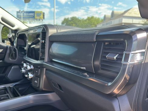 New 2026 Ford F250 Lariat AWD/4WD image 13