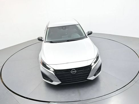 Used 2024 Nissan Altima 2.5 SV FWD image 23