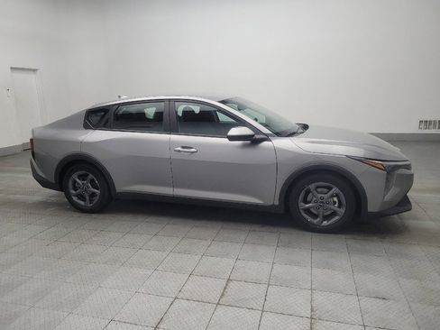 Used 2025 Kia K4 FWD image 11