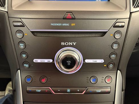Used 2018 Ford Edge Titanium w/ Equipment Group 301A image 23