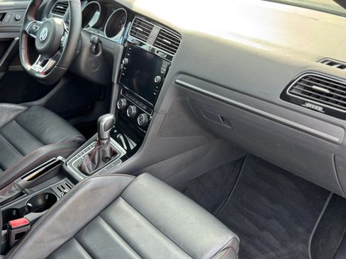 Used 2020 Volkswagen GTI SE image 24