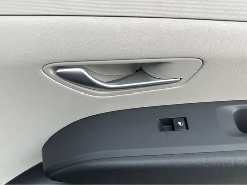 New 2026 Hyundai Tucson SE image 21