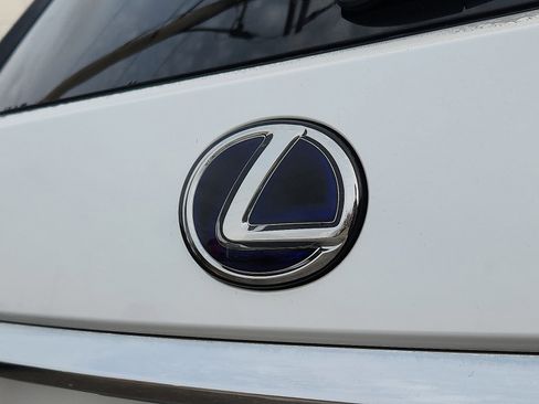 Used 2018 Lexus RX 450hL Luxury image 39