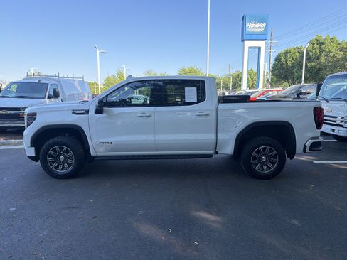 Used 2024 GMC Sierra 1500 AT4 w/ Technology Package image 7