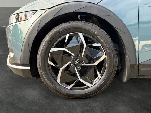 Used 2024 Hyundai Ioniq 5 SE AWD/4WD image 5