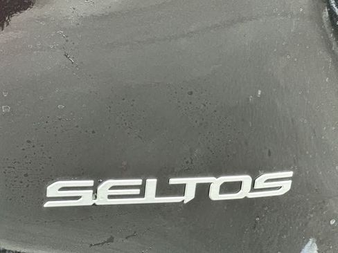 Certified 2026 Kia Seltos SX w/ SX Sunroof Package AWD/4WD image 10