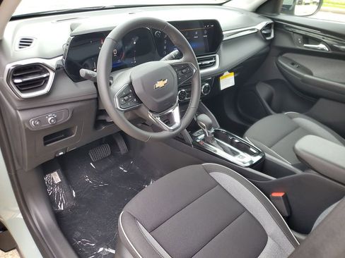 New 2026 Chevrolet TrailBlazer LT w/ Convenience Package image 15
