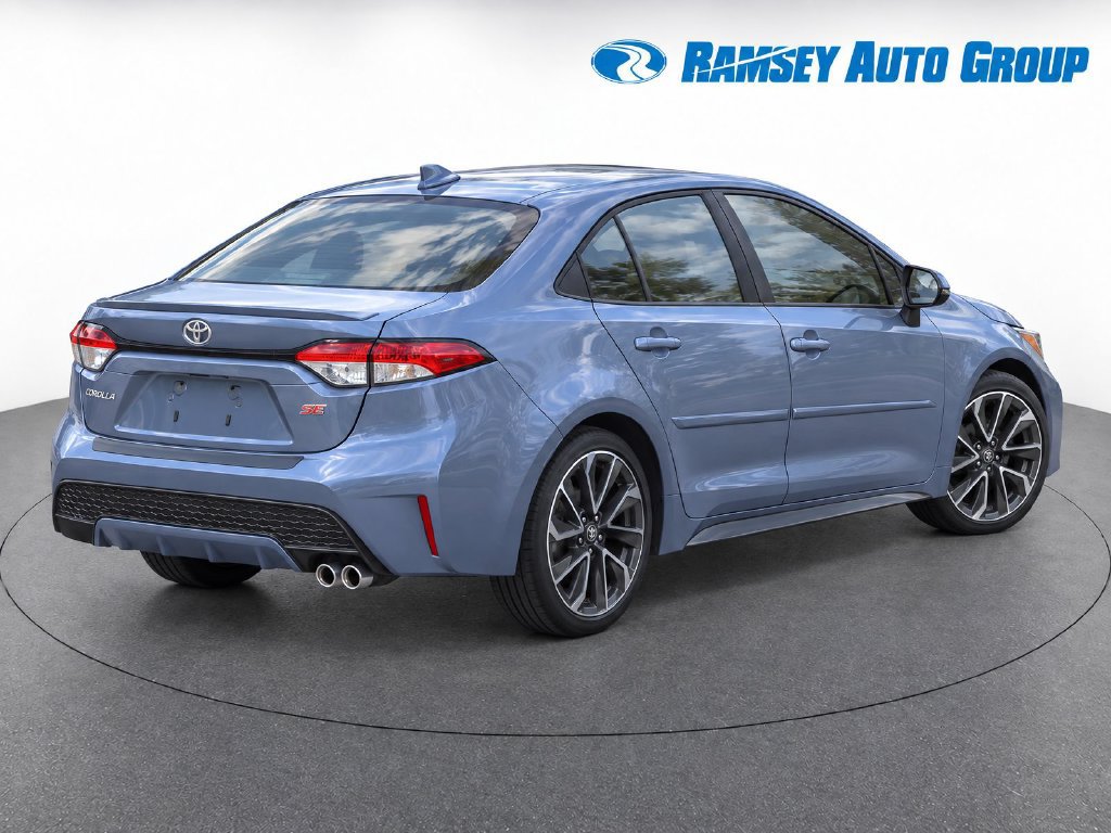 Used 2021 Toyota Corolla SE w/ SE Premium Package FWD image 4