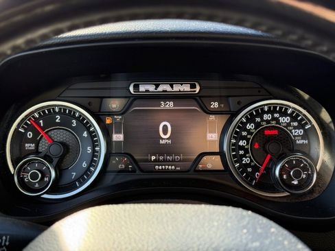 Used 2021 RAM 1500 Big Horn image 26