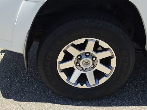 Used 2016 Toyota 4Runner Trail Premium AWD/4WD image 5