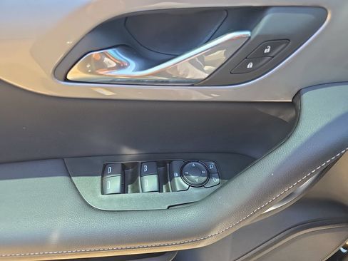 Used 2026 Chevrolet Blazer LT FWD image 28