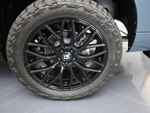 New 2025 Ford Maverick XLT w/ XLT Luxury Package AWD/4WD image 9