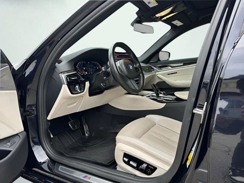 Used 2023 BMW 540i w/ Executive Package image 18