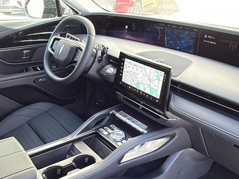 New 2026 Lincoln Nautilus Reserve w/ Jet Appearance Package image 8