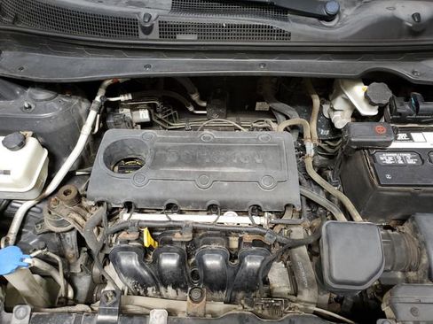 Used 2013 Kia Sportage LX image 6