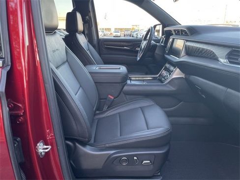 Used 2024 GMC Yukon Denali w/ Max Trailering Package image 18