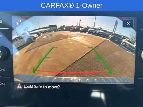 Used 2025 Volkswagen Jetta SEL image 23