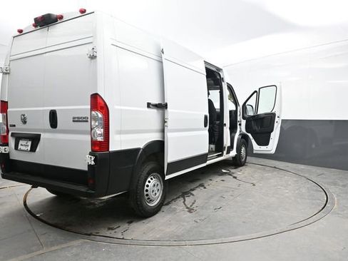 Used 2025 RAM ProMaster 2500 w/ Convenience Group FWD image 41