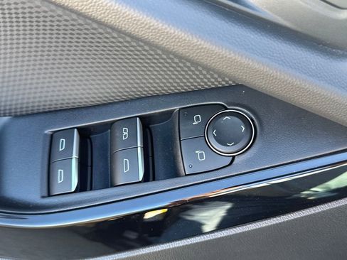 New 2026 Chevrolet Equinox RS w/ LPO, Floor Liner Package image 20