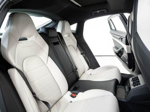 New 2026 Porsche Panamera 4 AWD/4WD image 23
