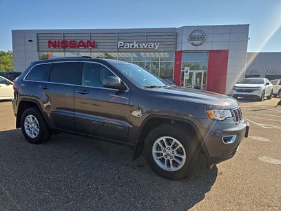 Used 2019 Jeep Grand Cherokee Laredo