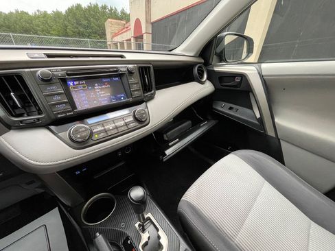 Used 2013 Toyota RAV4 XLE FWD image 41