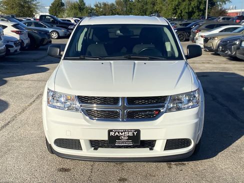 Used 2020 Dodge Journey SE image 9