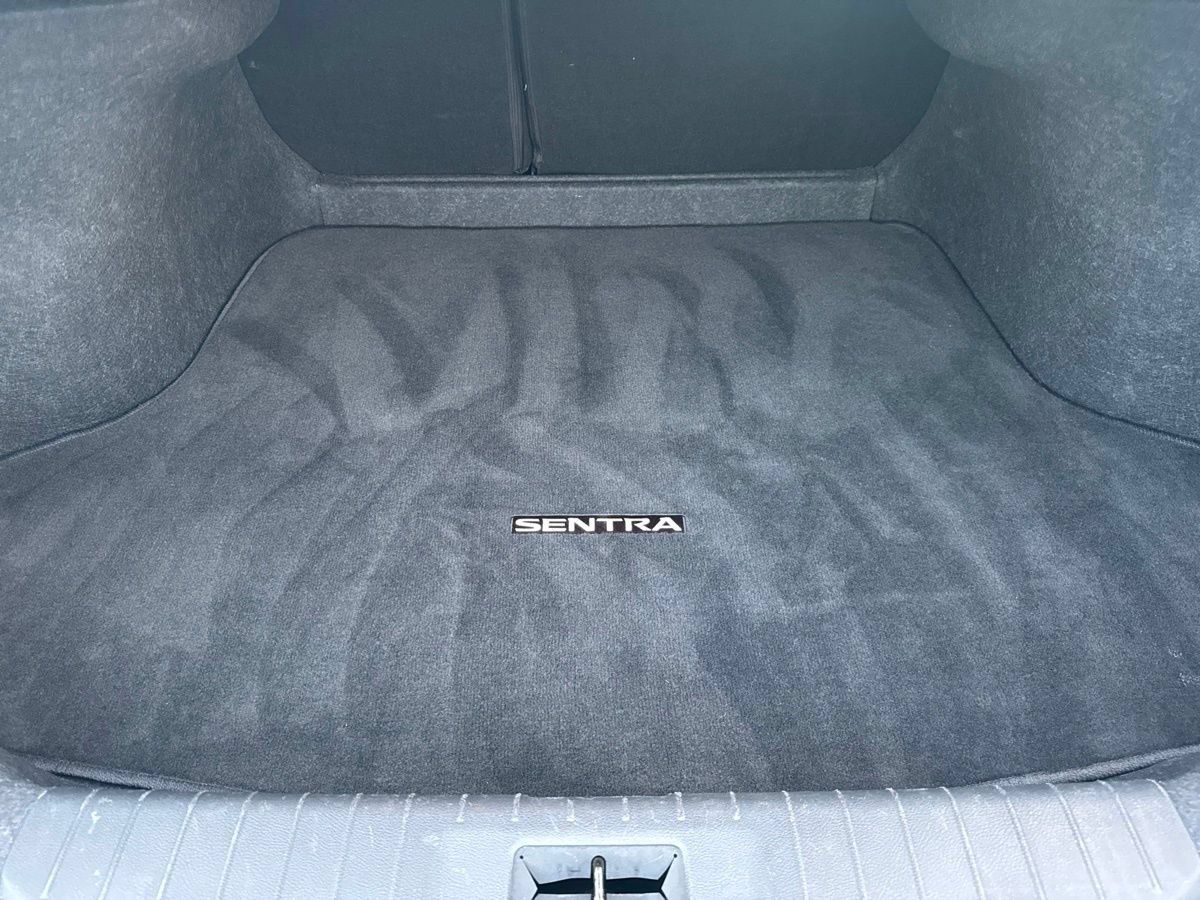 Used 2025 Nissan Sentra SR FWD image 34
