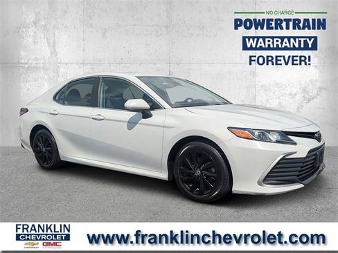 Used 2022 Toyota Camry LE image 1