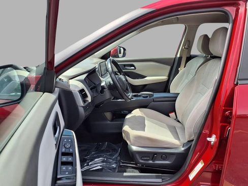 Used 2025 Nissan Rogue SV AWD/4WD image 22