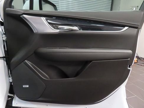 Certified 2024 Cadillac XT5 Premium Luxury FWD image 12