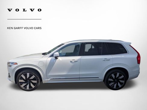 Used 2023 Volvo XC90 T8 Ultimate w/ Lounge Package AWD/4WD image 6