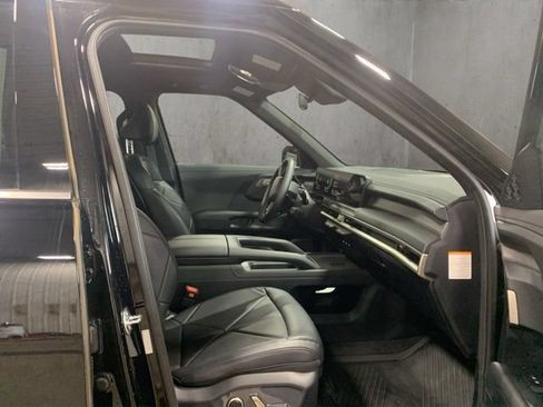 Used 2027 Kia Telluride EX w/ Towing Package AWD/4WD image 17