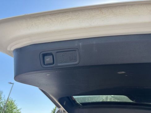 Used 2022 Ford Expedition Platinum AWD/4WD image 15