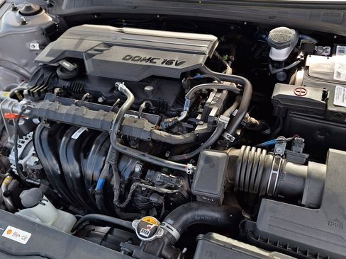 Certified 2023 Hyundai Elantra SEL image 27