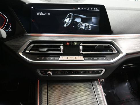 Used 2019 BMW X5 xDrive50i w/ M Sport Package image 24
