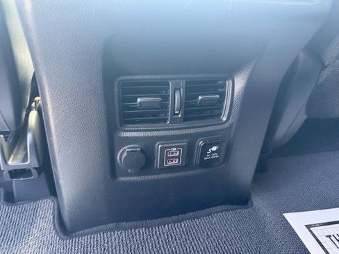 Used 2019 Nissan Titan PRO-4X AWD/4WD image 17