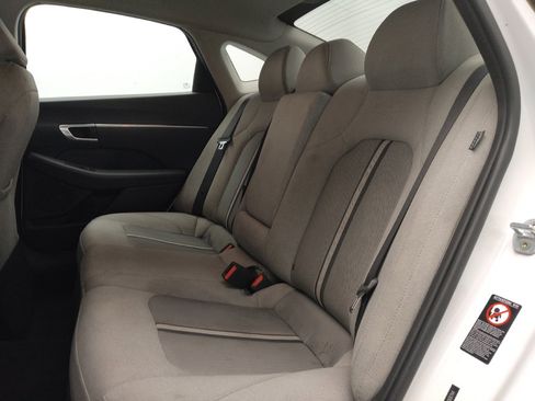 Used 2021 Hyundai Sonata SEL FWD image 18