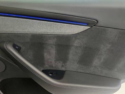 Used 2026 Tesla Model Y Long Range RWD image 56
