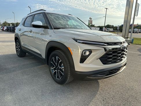 New 2026 Chevrolet TrailBlazer ACTIV w/ Driver Confidence Package image 4